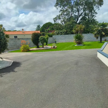 Penzion Les Papillons Roses Chasnais